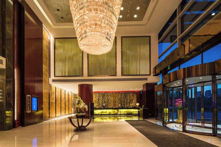 Hotel Lobby