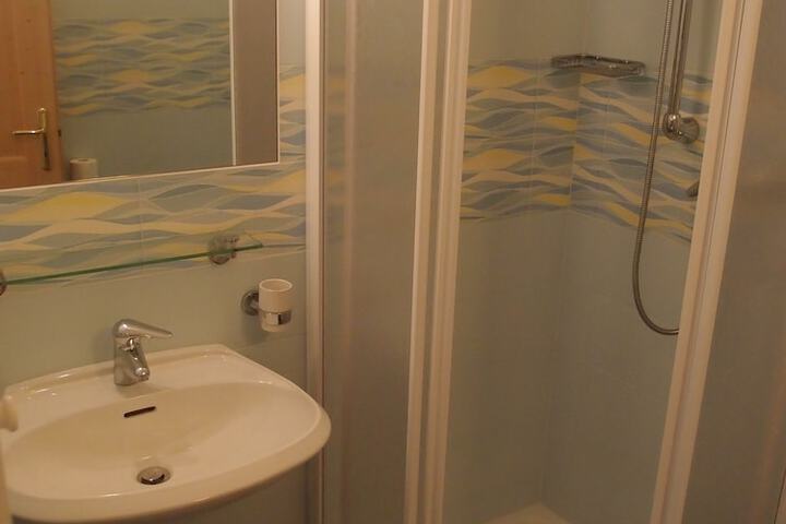 Room 18 of 39