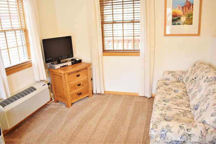 Room 15 of 288
