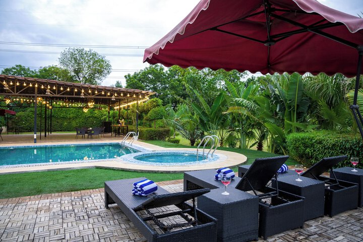 Pool 68 of 106