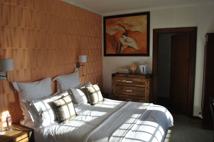 Room 11 of 109