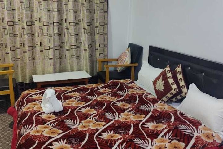 Room 6 of 21