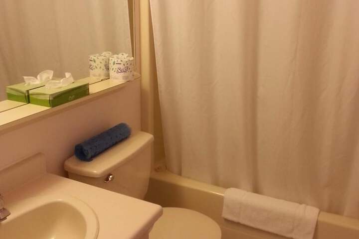 Room 18 of 29