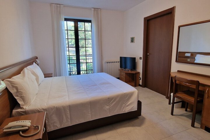 Room 6 of 58