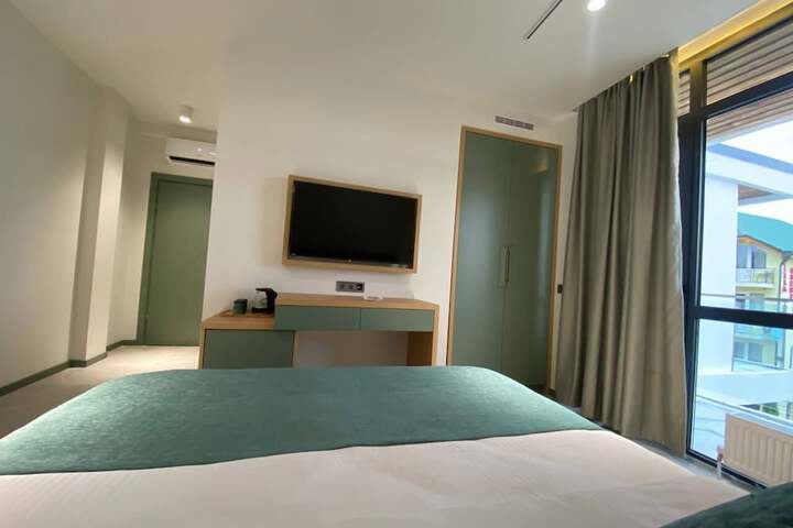 Room 14 of 62