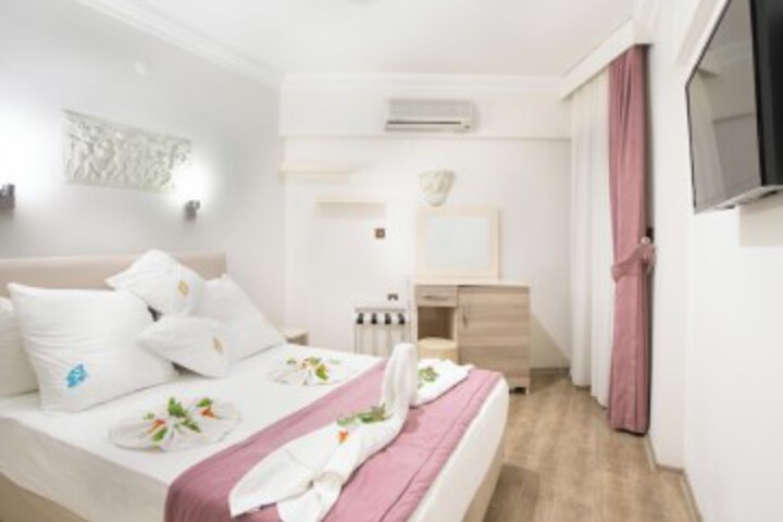 Room 7 of 29