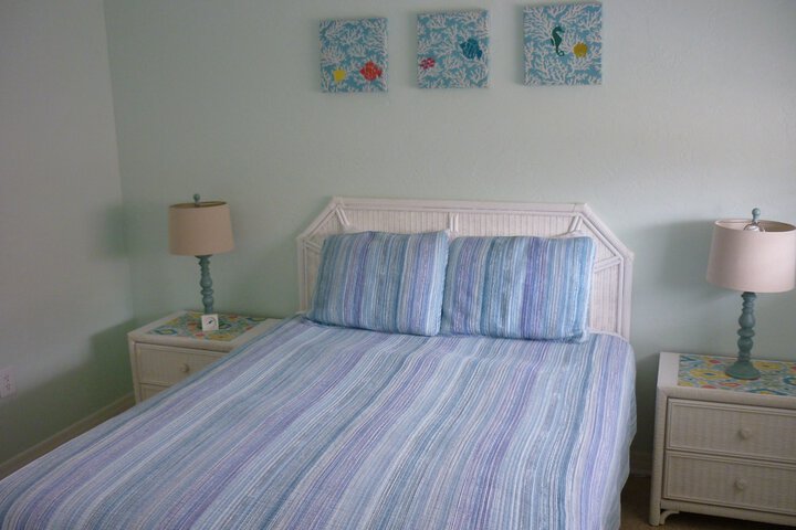 Room 8 of 42