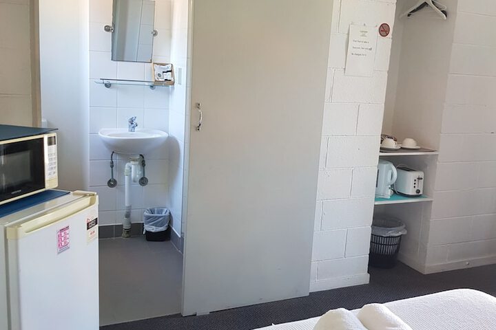 Room 98 of 108