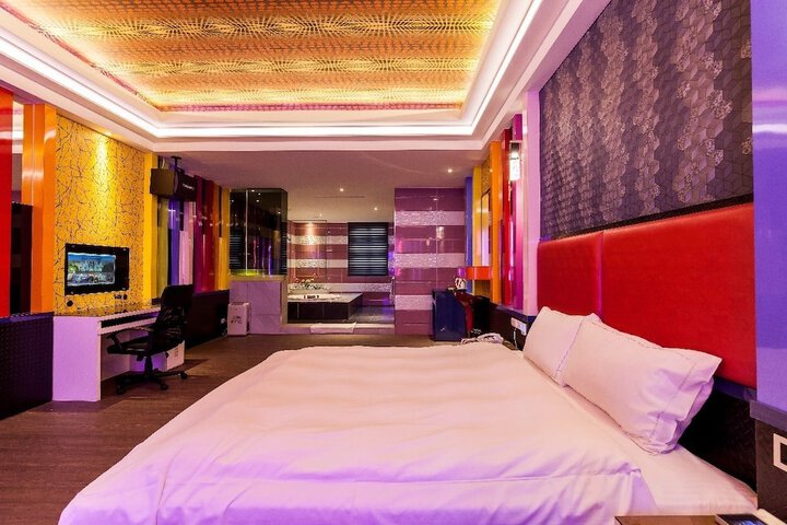 Room 50 of 216