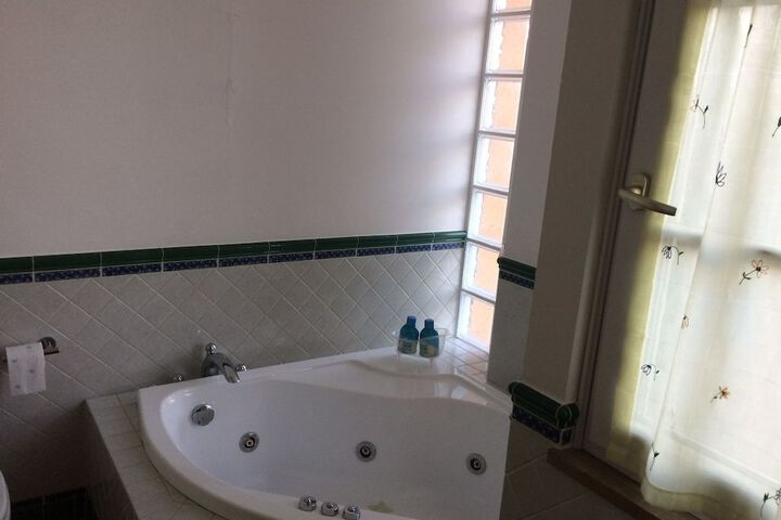 Room 20 of 29