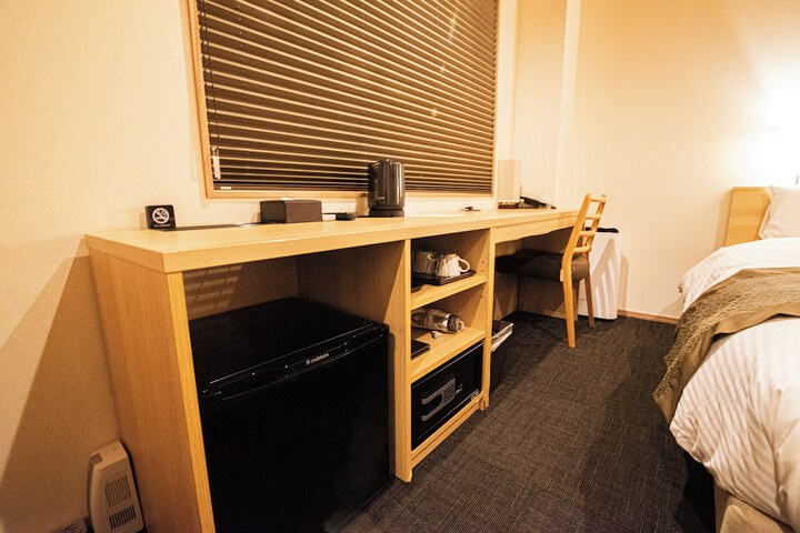 Room 11 of 41