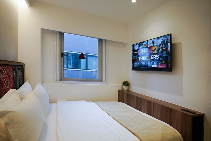 Room 20 of 35