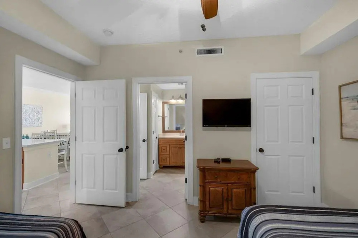 Twin Palms #1501a