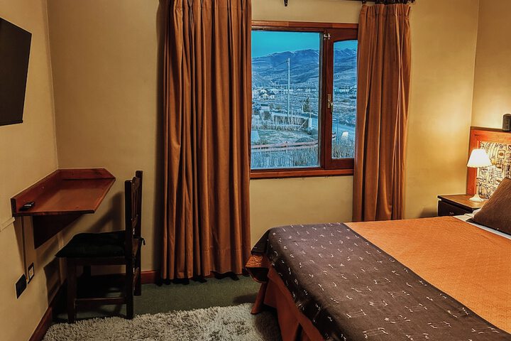 Room 8 of 90