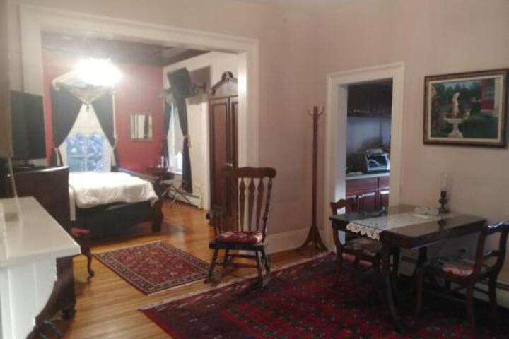 Room 3 of 4