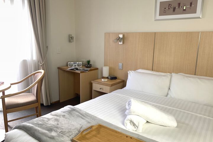 Room 7 of 38