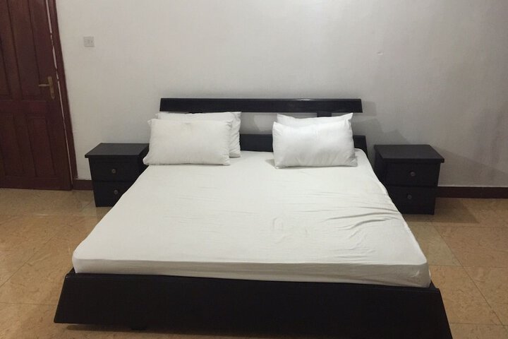 Room 2 of 11