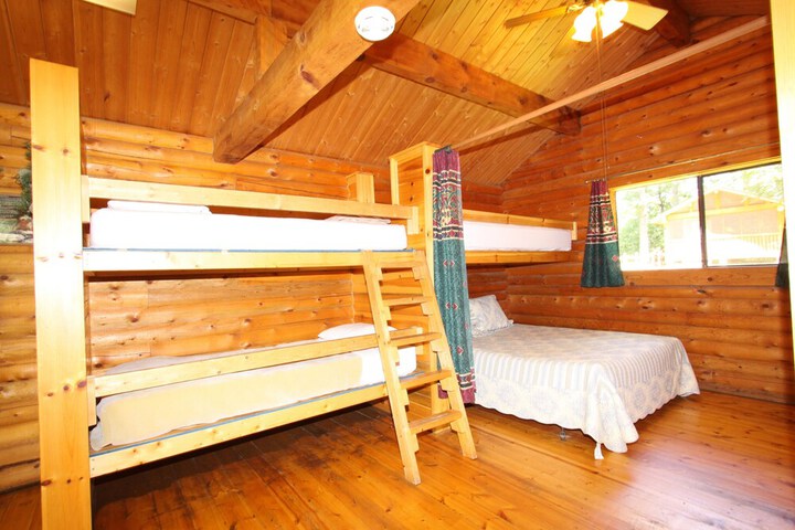 Room 13 of 46