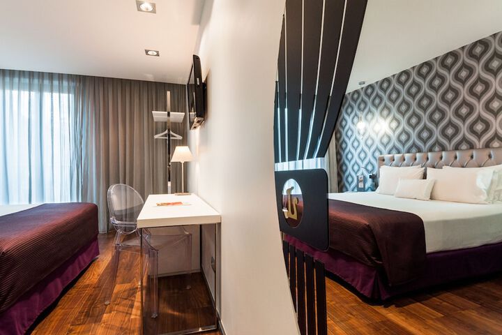 Room 10 of 40