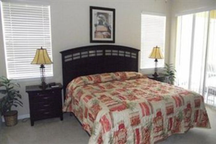 Room 15 of 33