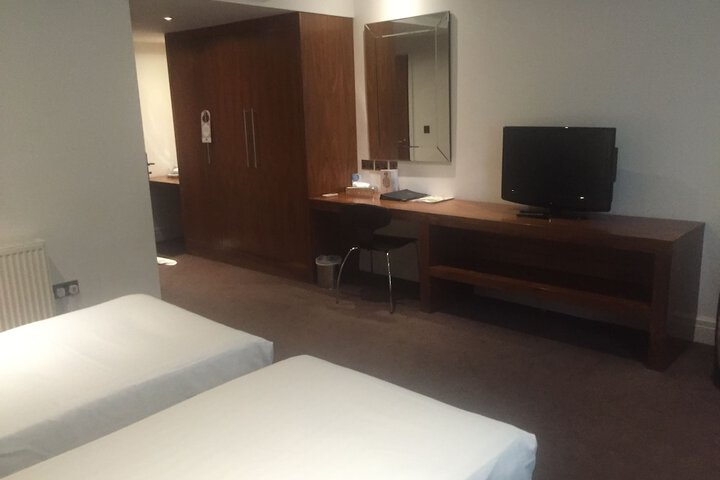 Room 17 of 85