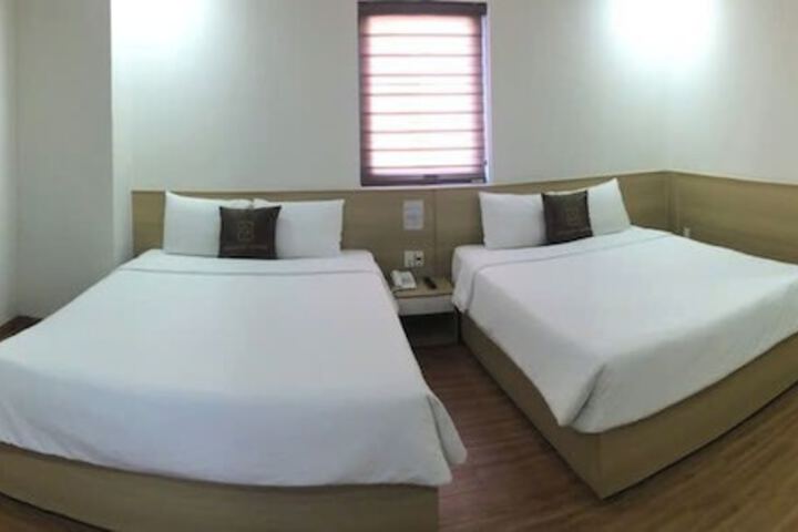 Room 26 of 33