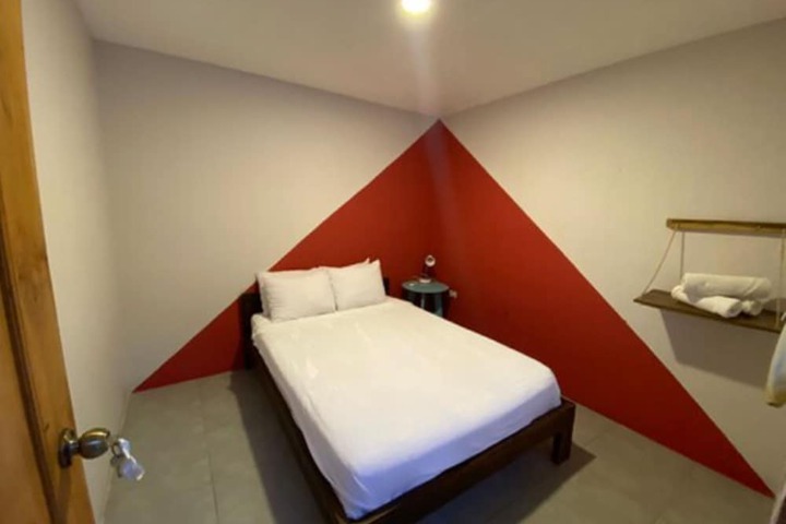 Room 7 of 35