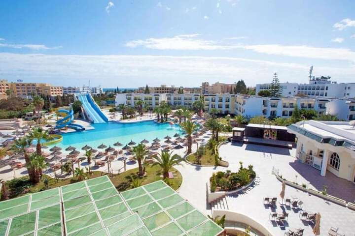 Pool Hotel