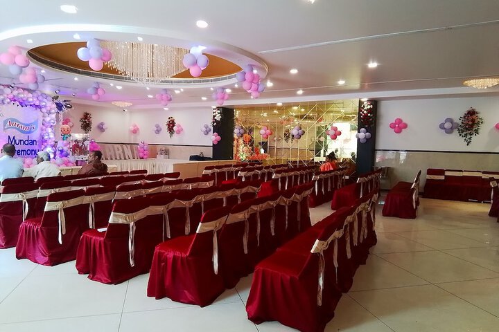 Ballroom/Hall 33 of 46