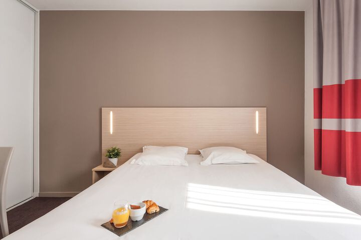 Room 7 of 23