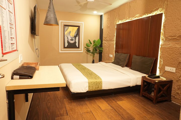 Room 18 of 46