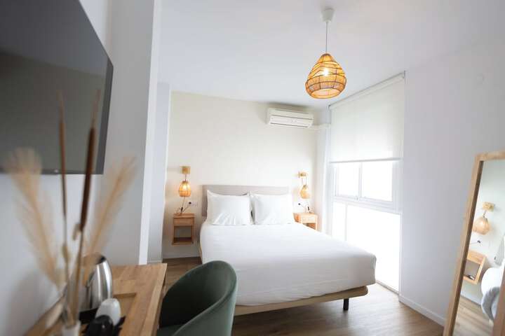 Room 7 of 37