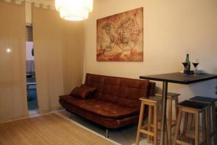 Room 32 of 37