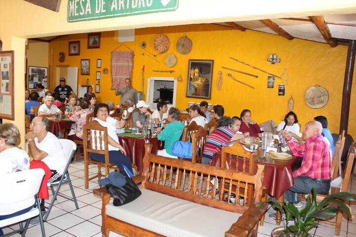 Dining 33 of 62