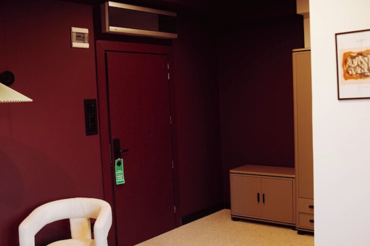 Room 15 of 66