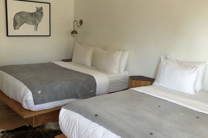 Room 6 of 45