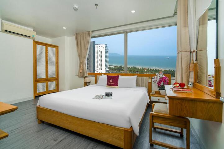 Ocean Hotel
