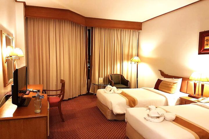 Room 30 of 79