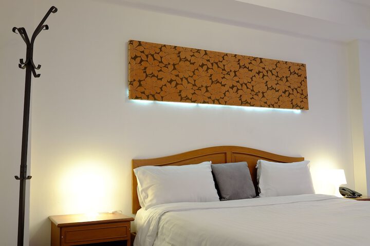 Room 8 of 45