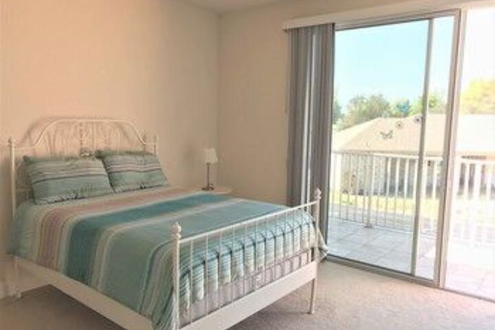 Room 152 of 279
