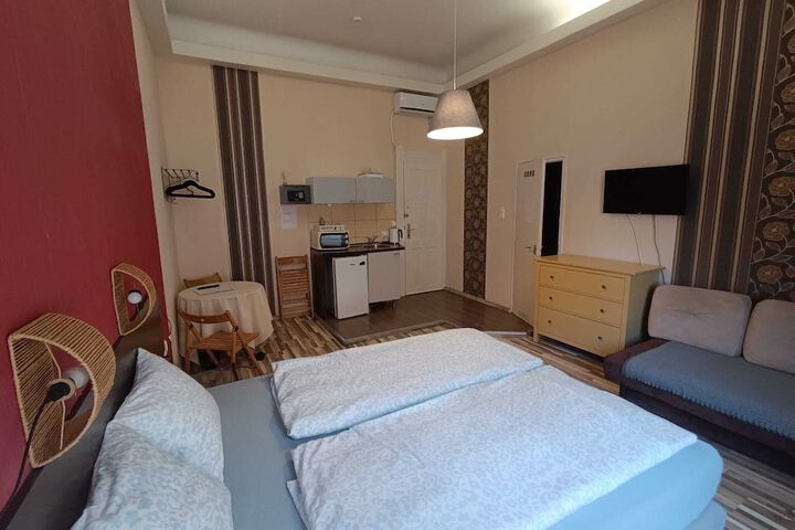 Room 12 of 55