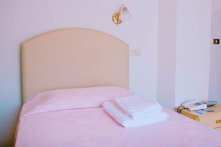 Room 29 of 204