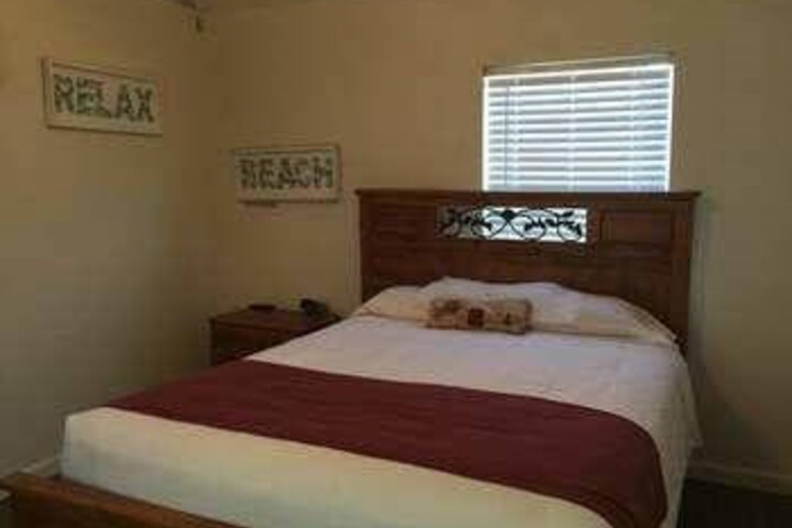 Property Grounds 19 of 33