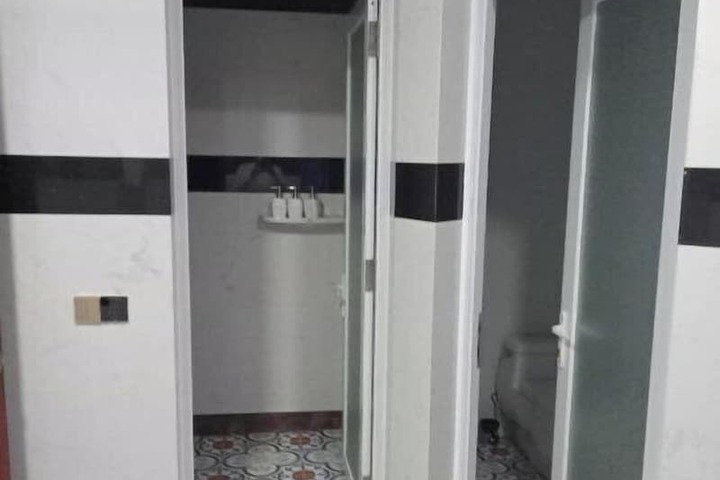 Room 71 of 129