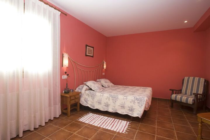 Room 14 of 37