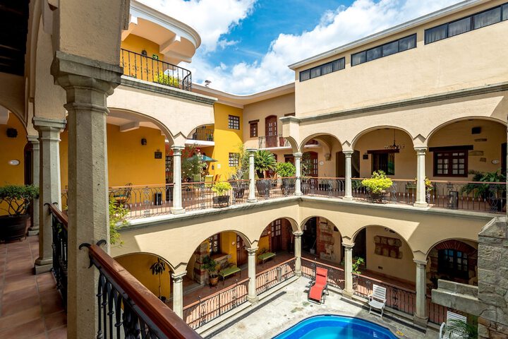 Hotel with Pool