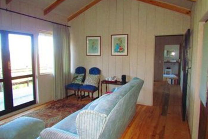Room 33 of 40