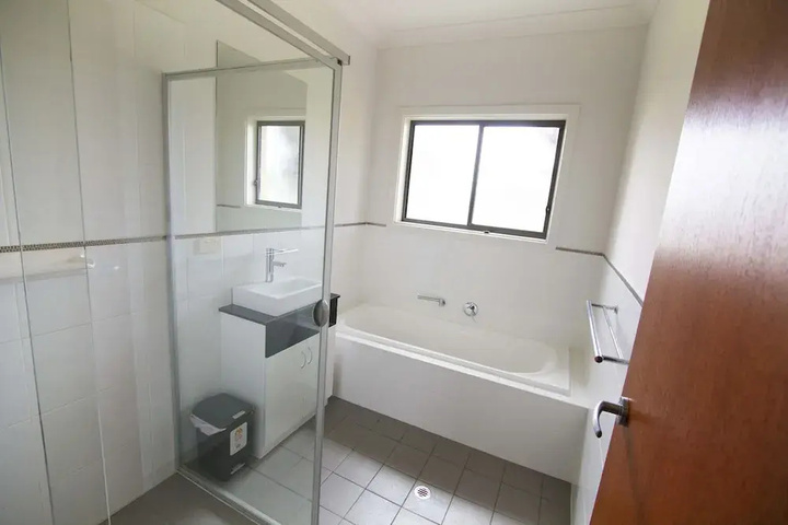 Room 8 of 11