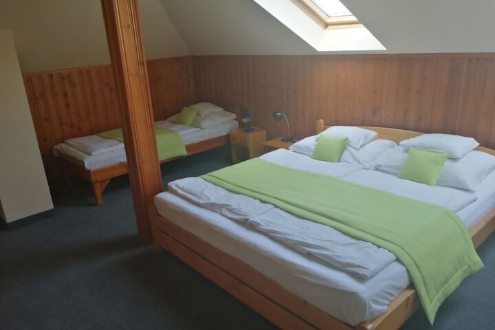 Room 11 of 46