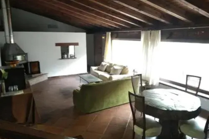 Room 3 of 9